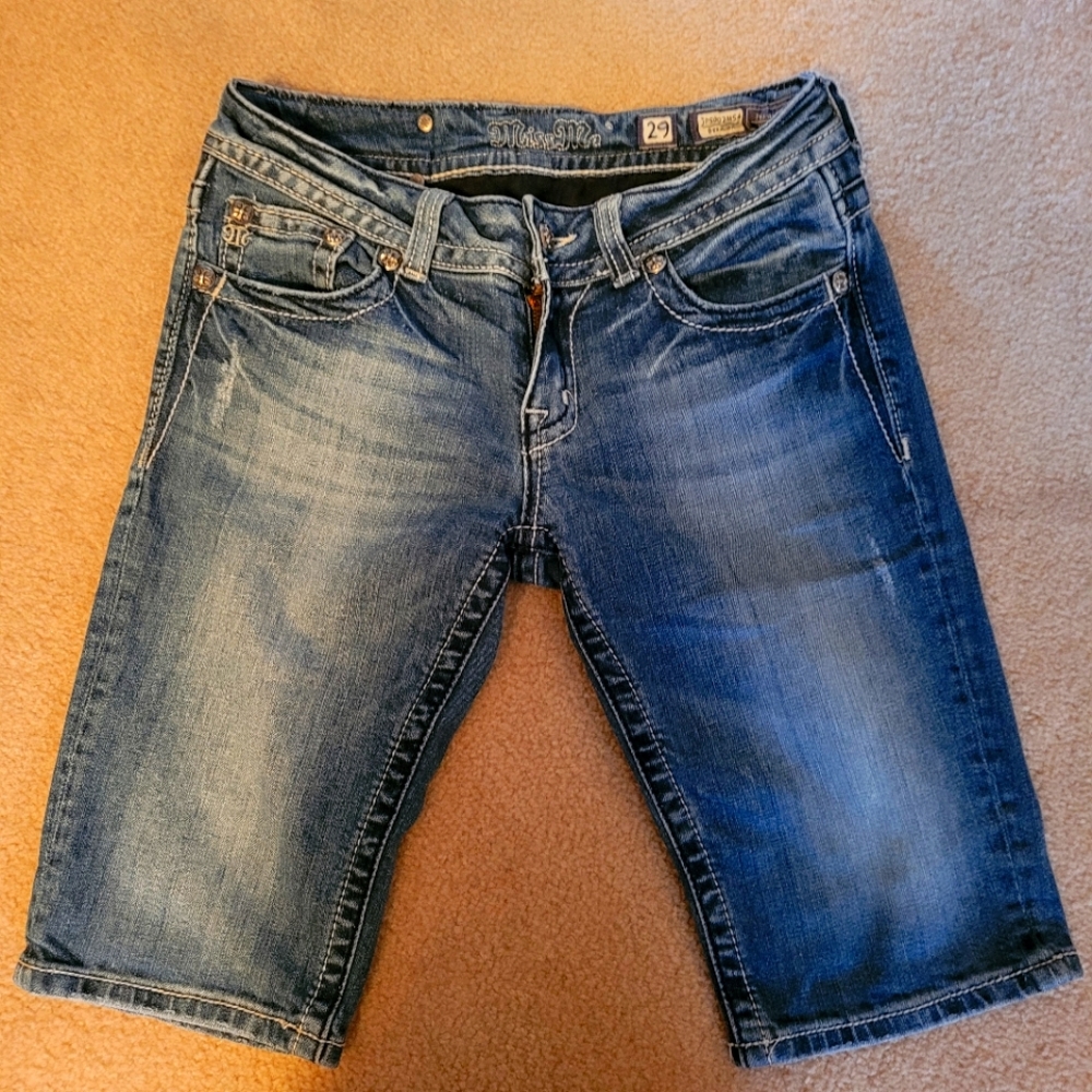 Miss Me Bermuda shorts